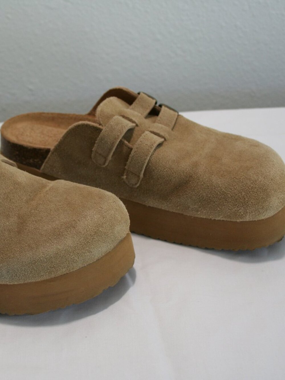 Project Cloud Stephi Clogs, Size 8